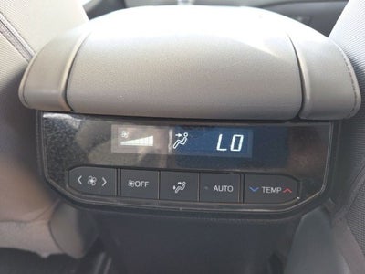 2020 Toyota Highlander LE
