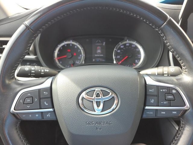 2020 Toyota Highlander LE