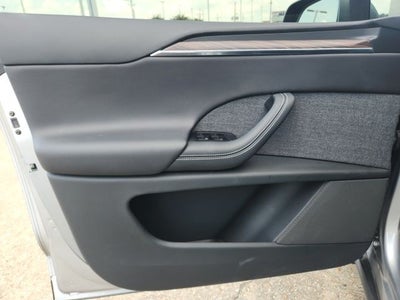 2024 Tesla Model X Base
