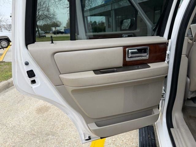 2012 Lincoln Navigator Base