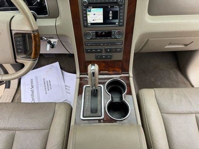 2012 Lincoln Navigator Base