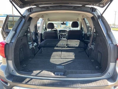 2020 Nissan Pathfinder SV