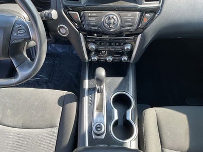 2020 Nissan Pathfinder SV