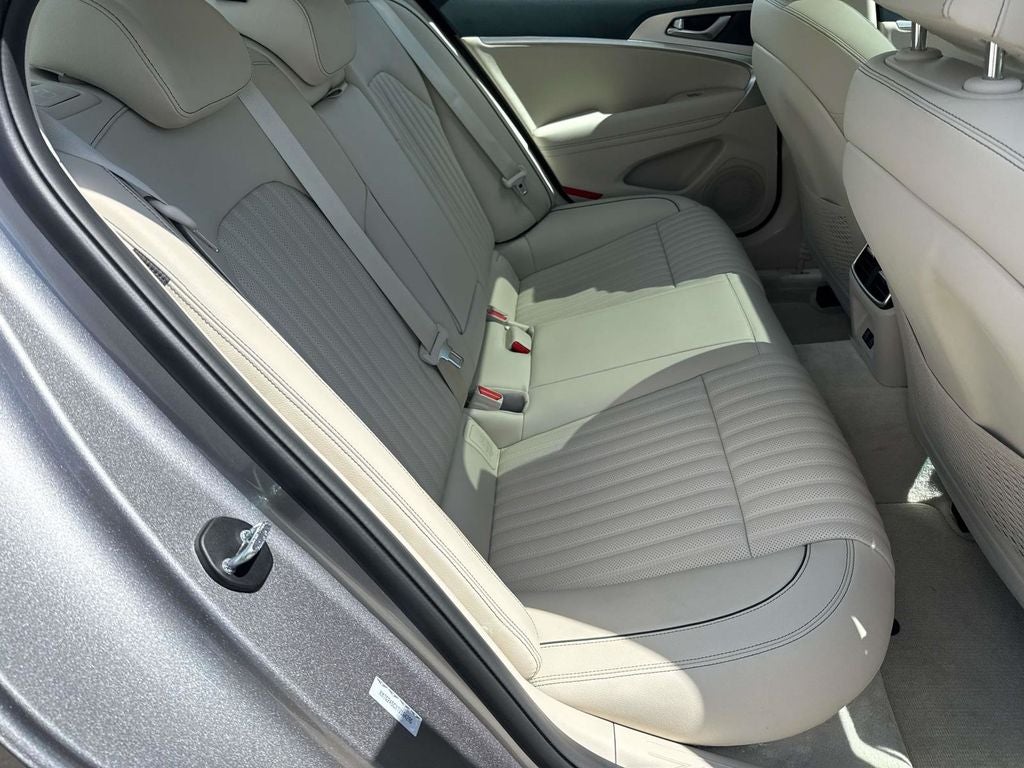2026 Genesis G70 2.5T Prestige