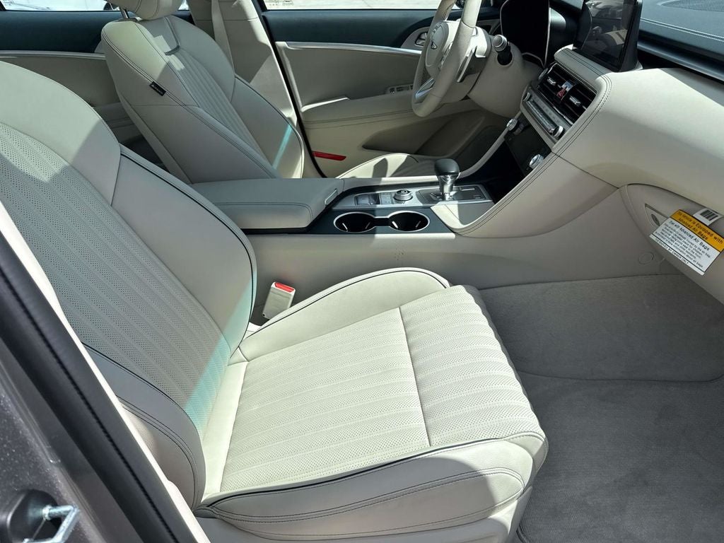 2026 Genesis G70 2.5T Prestige