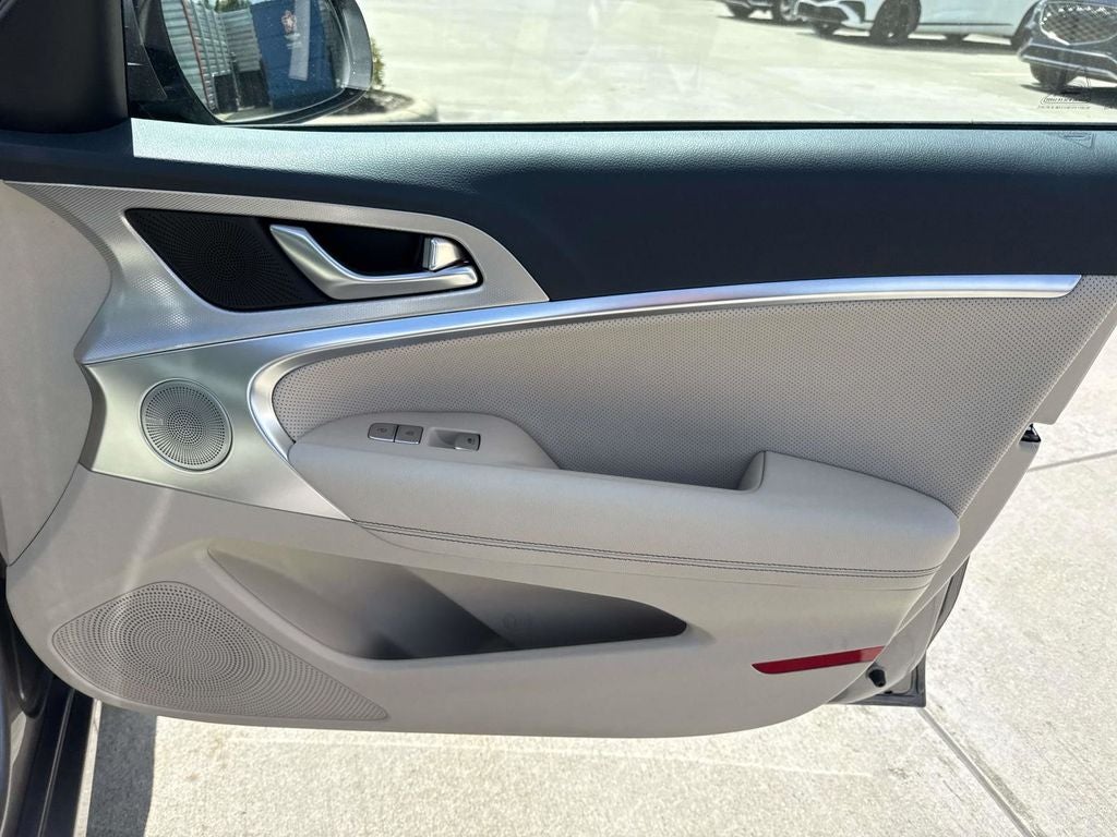 2026 Genesis G70 2.5T Prestige