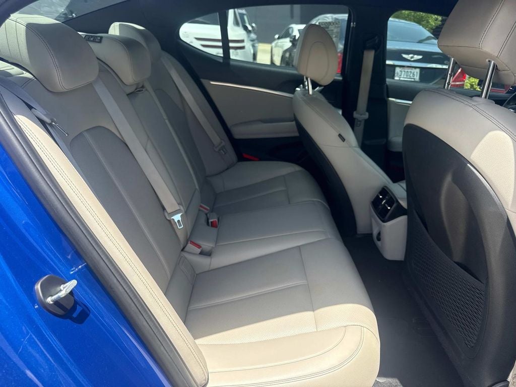 2022 Genesis G70 2.0T