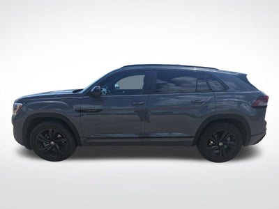 2025 Volkswagen Atlas Cross Sport 2.0T SEL R-Line Black
