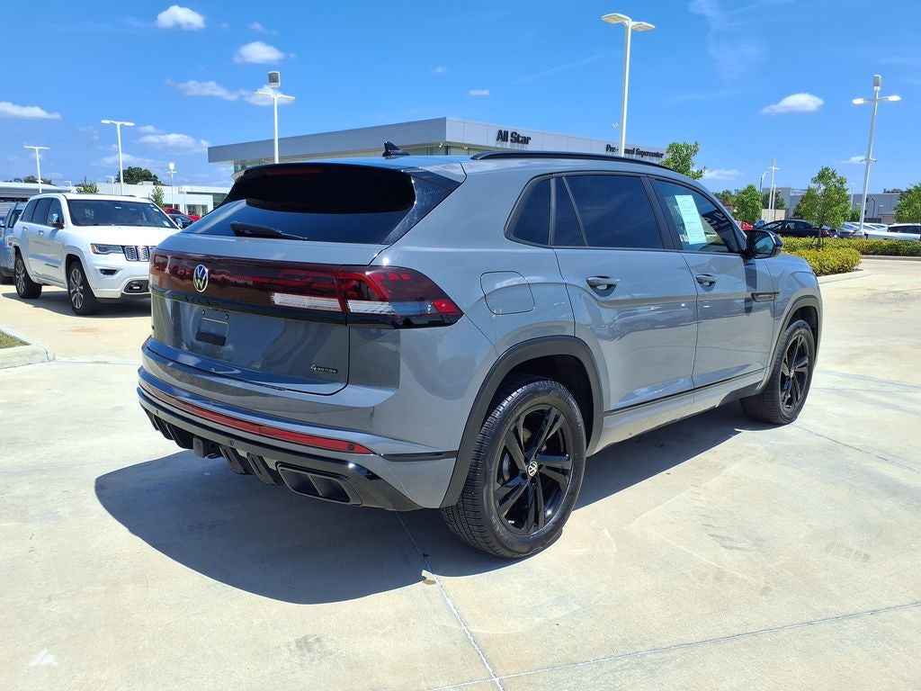 2025 Volkswagen Atlas Cross Sport 2.0T SEL R-Line Black
