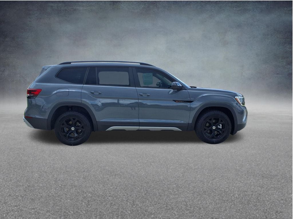 2024 Volkswagen Atlas 2.0T Peak Edition SE w/Technology