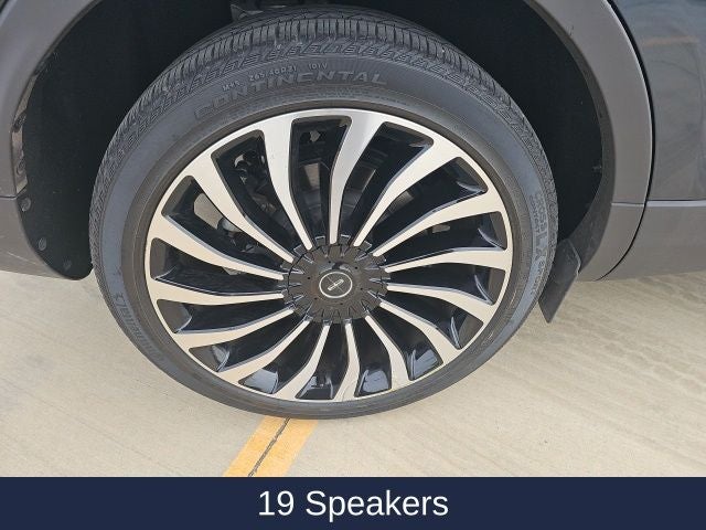 2022 Lincoln Nautilus Black Label