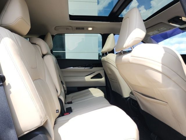 2023 INFINITI QX60 PURE