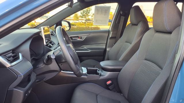 2024 Toyota RAV4 Hybrid SE