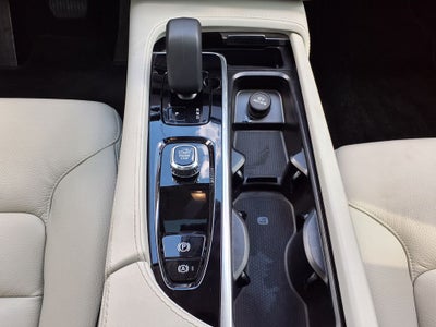 2025 Volvo XC90 B6 Plus 6-Seater