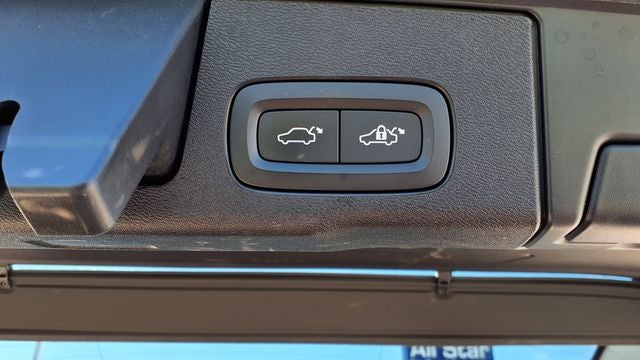 2020 Volvo XC60 T6 Momentum