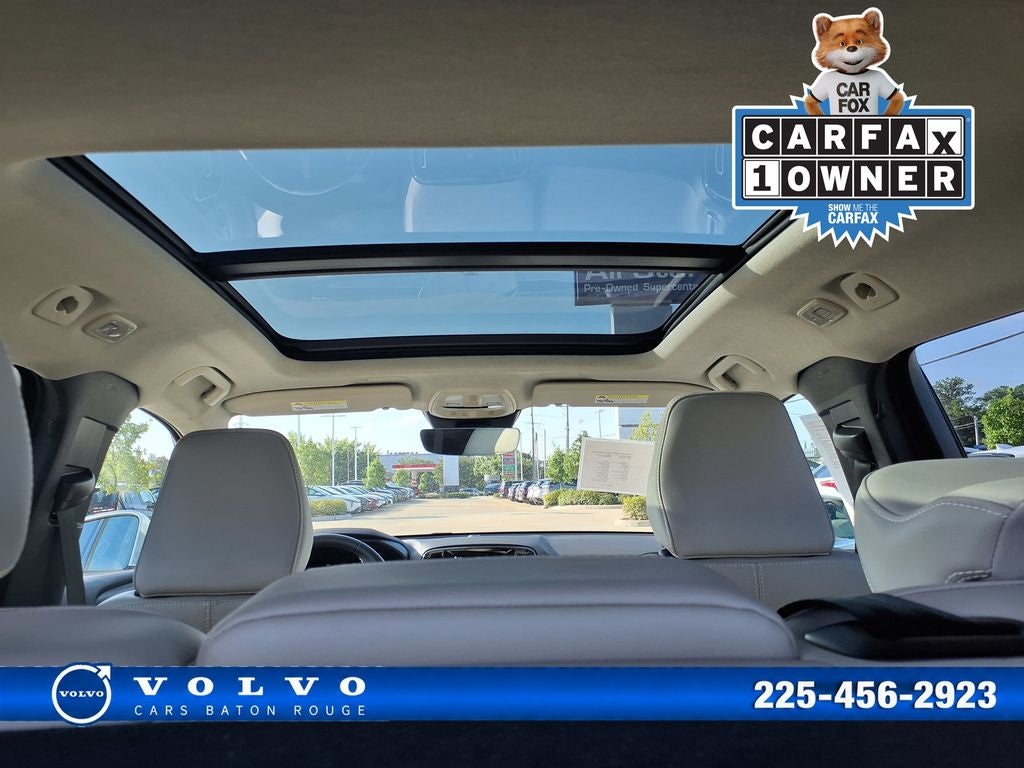 2023 Volvo XC40 B4 Plus Bright Theme