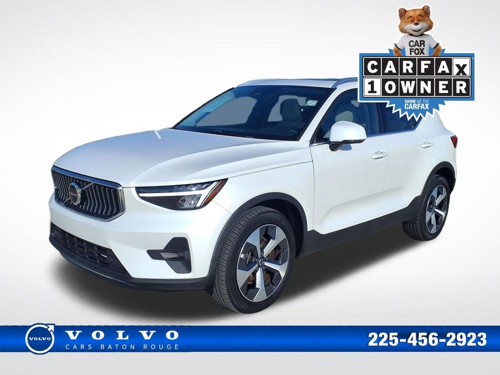 2023 Volvo XC40 B4 Plus Bright Theme