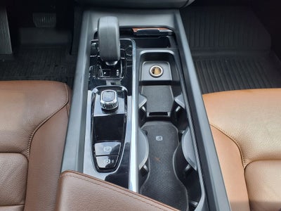 2023 Volvo XC60 B5 Plus Bright Theme