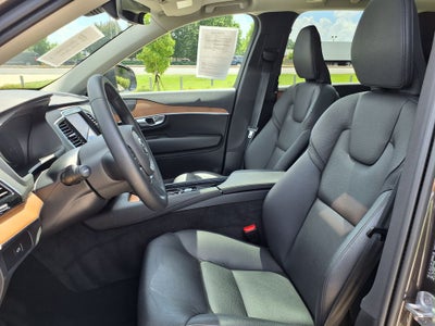 2024 Volvo XC90 B5 Plus