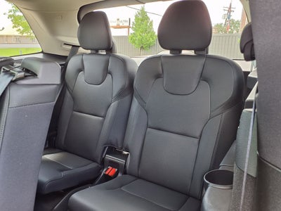 2024 Volvo XC90 B5 Plus