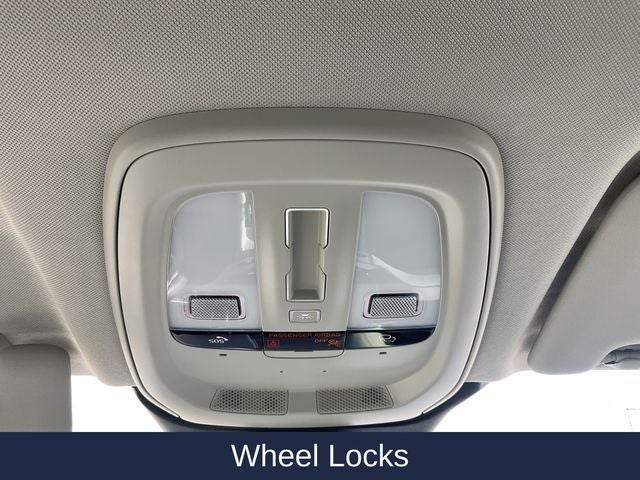 2023 Volvo XC60 B5 Ultimate Bright Theme