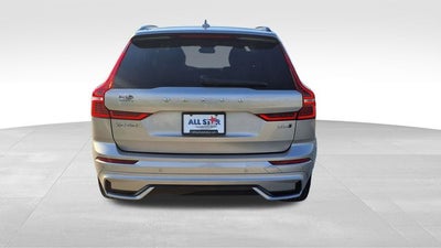 2024 Volvo XC60 B5 Plus Dark Theme