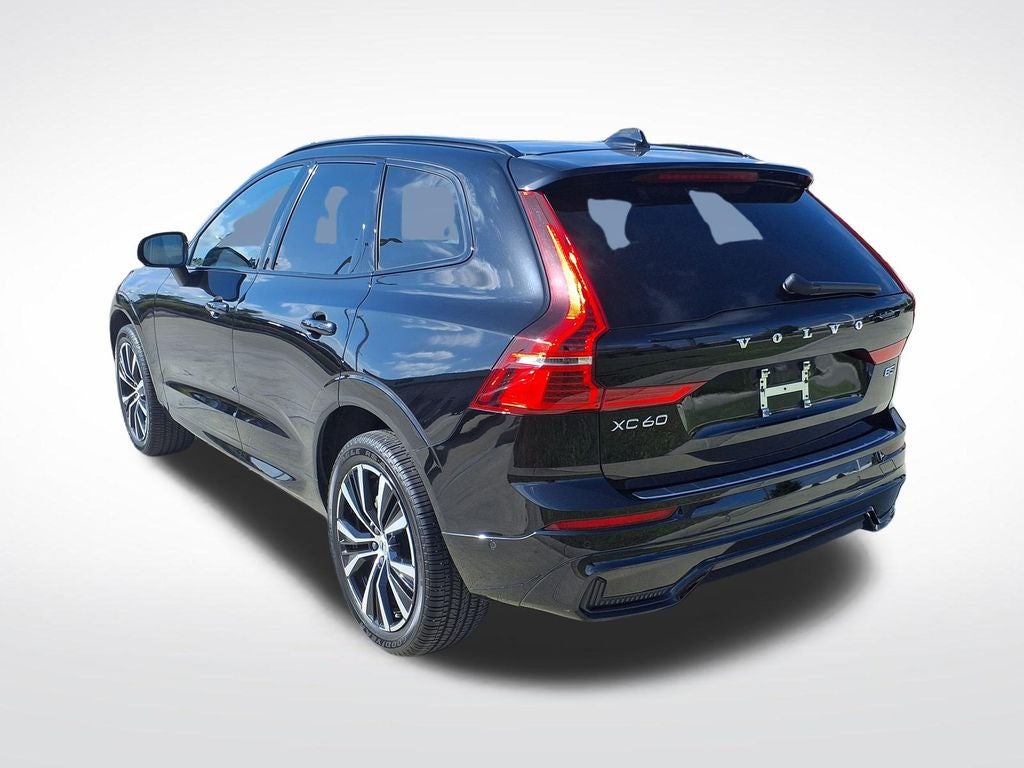 2024 Volvo XC60 B5 Plus Dark Theme