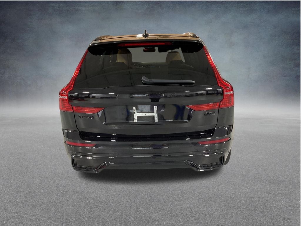 2024 Volvo XC60 B5 Ultimate Dark Theme