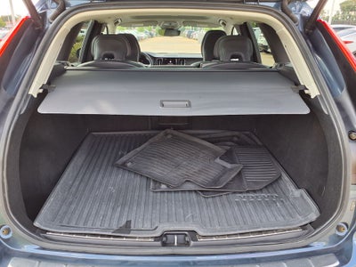 2023 Volvo XC60 B5 Plus Dark Theme