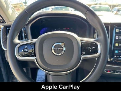 2023 Volvo XC60 B5 Ultimate Dark Theme