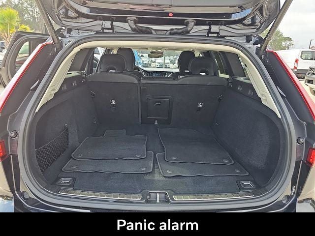 2025 Volvo V60 Cross Country B5 Plus