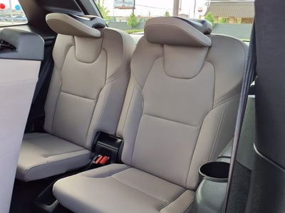 2026 Volvo XC90 B5 Plus