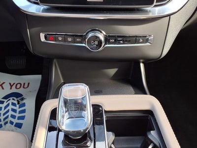 2026 Volvo XC90 B5 Plus
