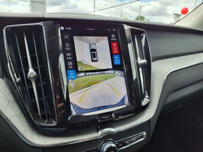 2025 Volvo XC60 B5 Plus