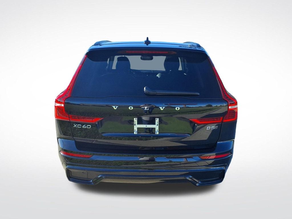 2025 Volvo XC60 B5 Core