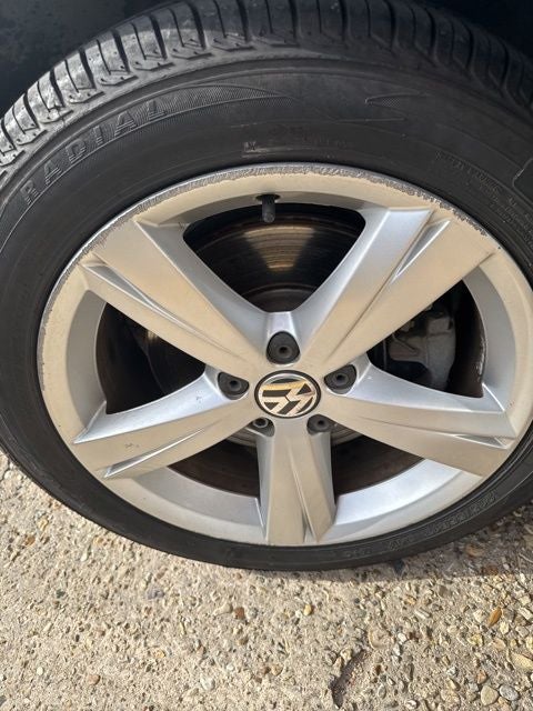 2015 Volkswagen Passat 1.8T Limited Edition