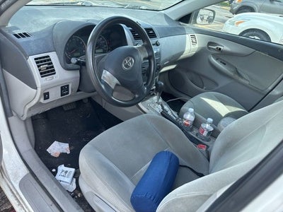 2011 Toyota Corolla LE