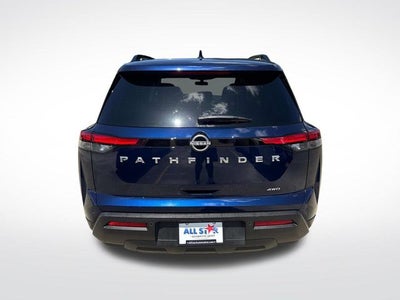 2025 Nissan Pathfinder SV