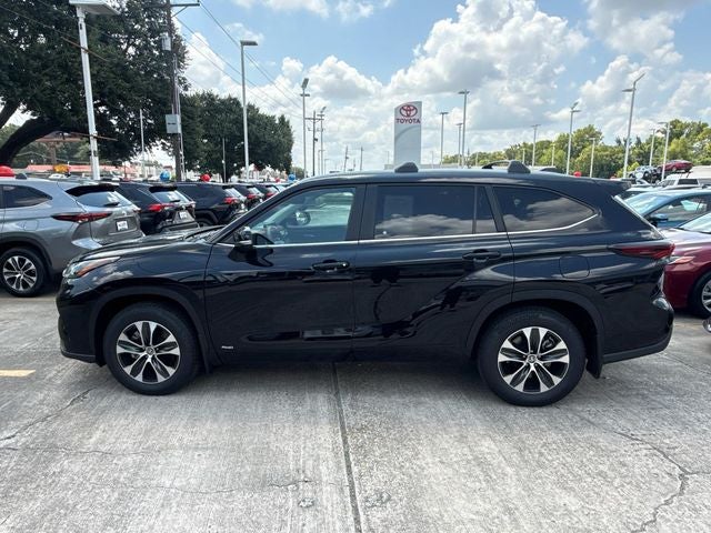 2026 Toyota Highlander Hybrid XLE