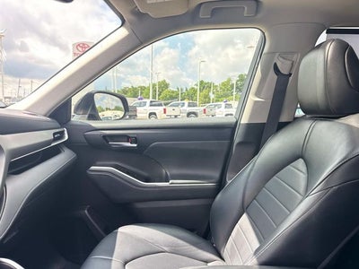 2023 Toyota Highlander XLE
