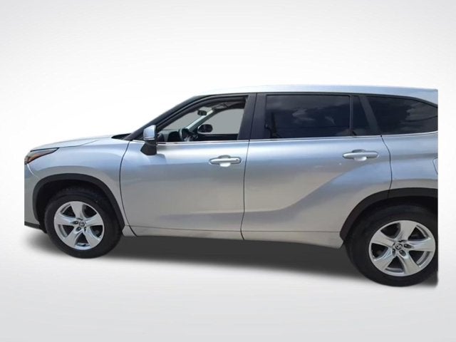 2025 Toyota Highlander LE
