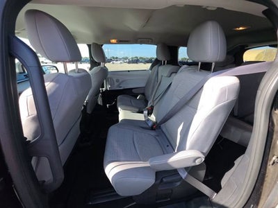 2025 Toyota Sienna LE 8 Passenger