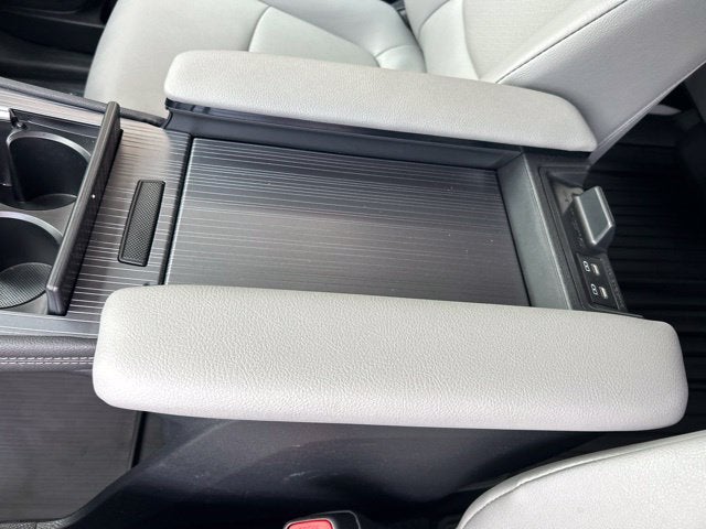2026 Toyota Sienna XLE 8 Passenger
