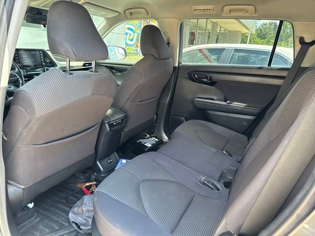 2020 Toyota Highlander LE