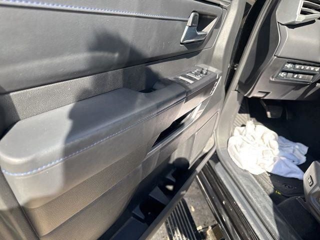 2025 Toyota Tundra Hybrid Platinum