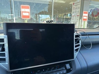 2025 Toyota Tundra Hybrid Platinum