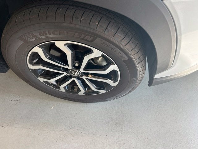 2026 Toyota Corolla Cross Hybrid SE