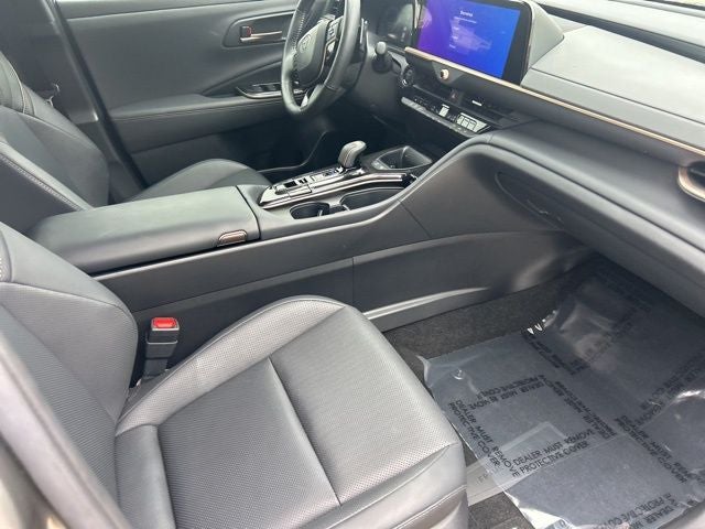 2024 Toyota Crown Platinum