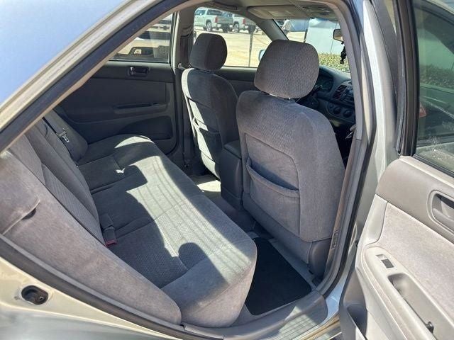 2004 Toyota Camry LE