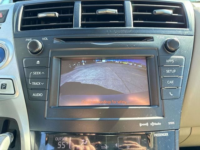 2014 Toyota Prius v Five